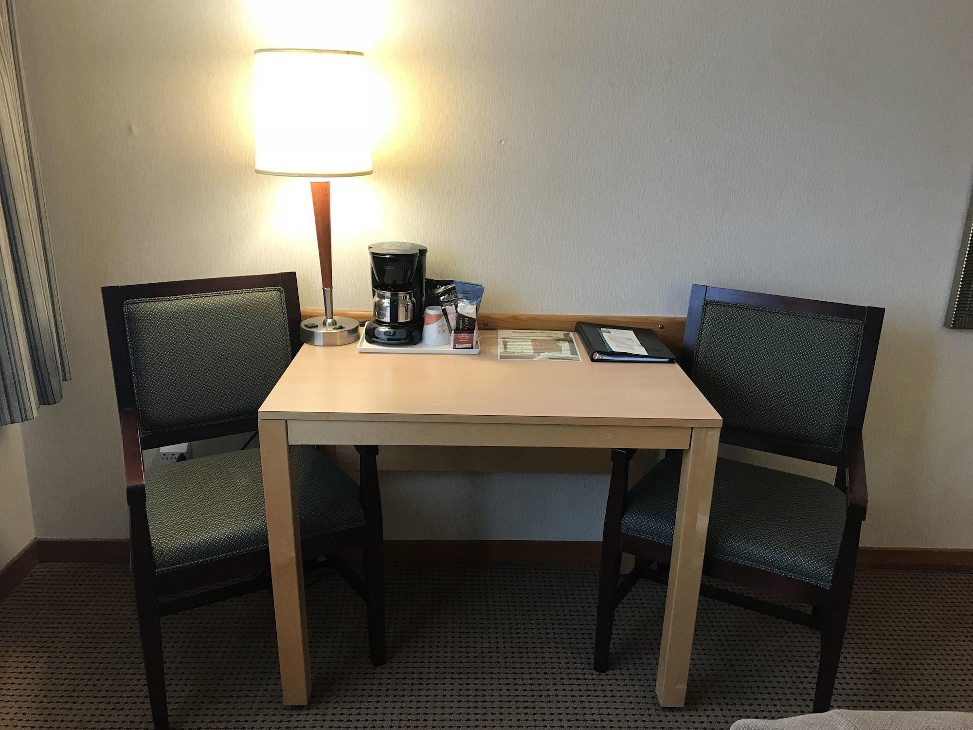 Quality Inn And Suites Montreal East מראה חיצוני תמונה