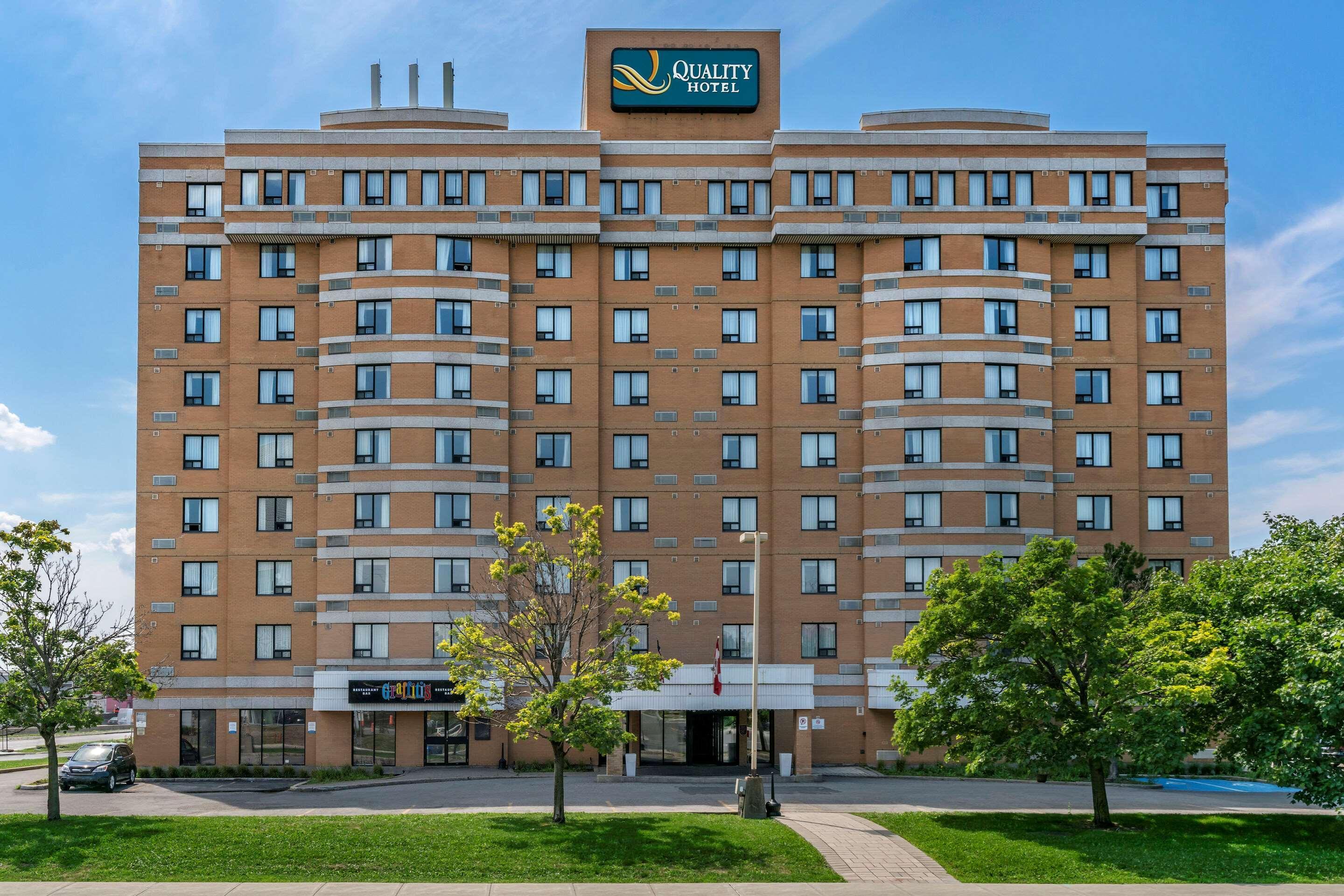 Quality Inn And Suites Montreal East מראה חיצוני תמונה